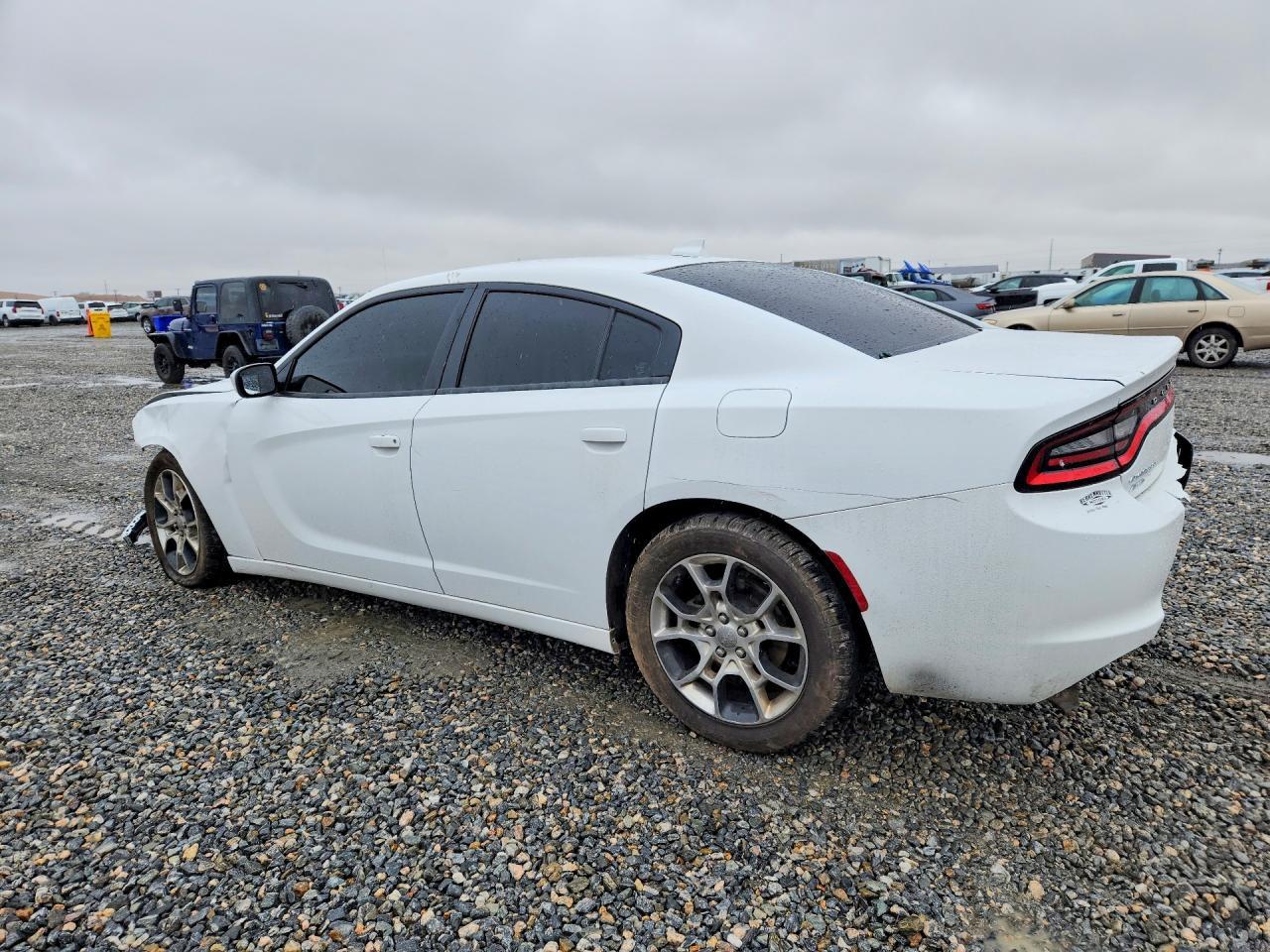 2017 Dodge Charger Sxt - Фото 2