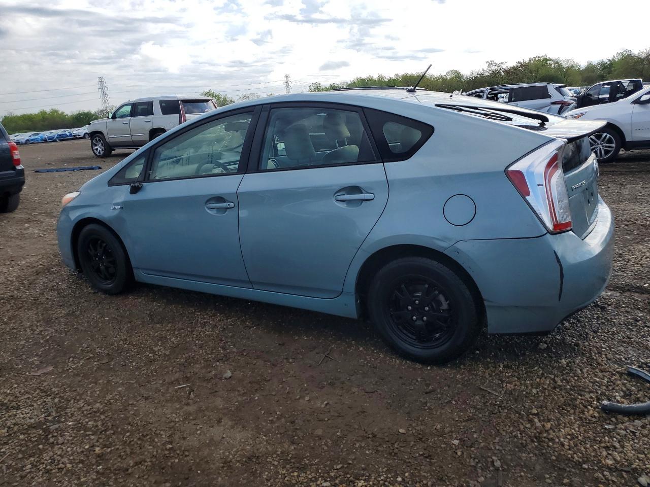 2014 Toyota Prius Two - Фото 2