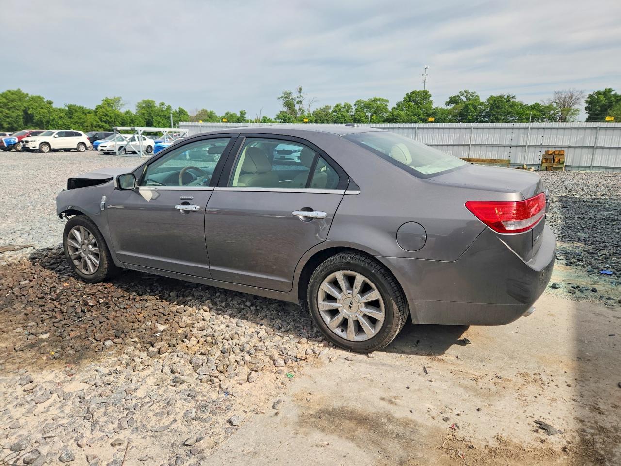 2011 Lincoln Mkz - Фото 2
