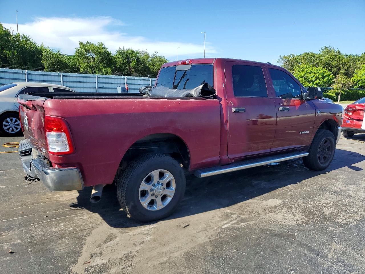 2022 Ram 2500 Tradesman - Image 3