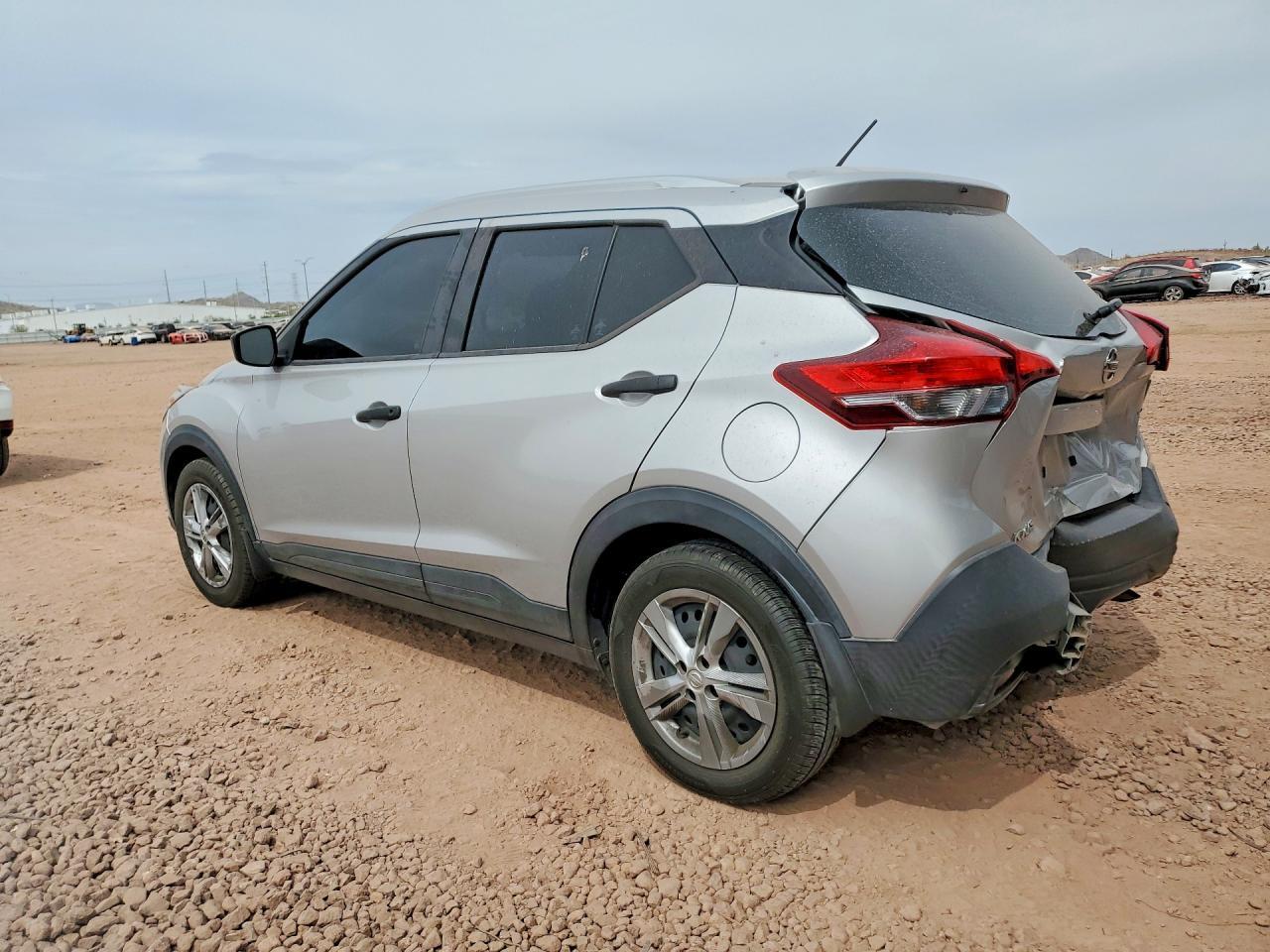 2019 Nissan Kicks S - Фото 2