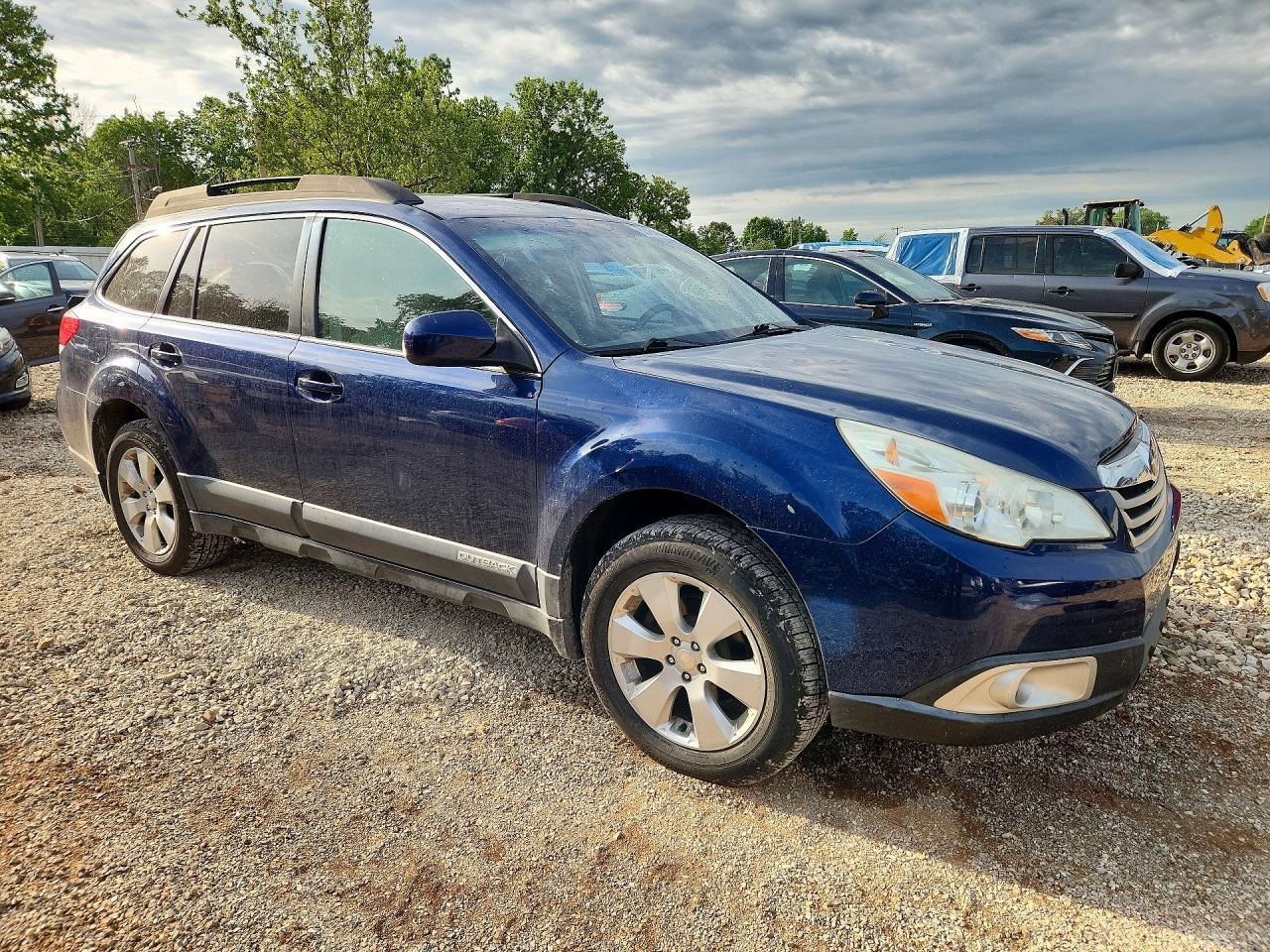 2010 Subaru Outback 2.5I Premium - Фото 4