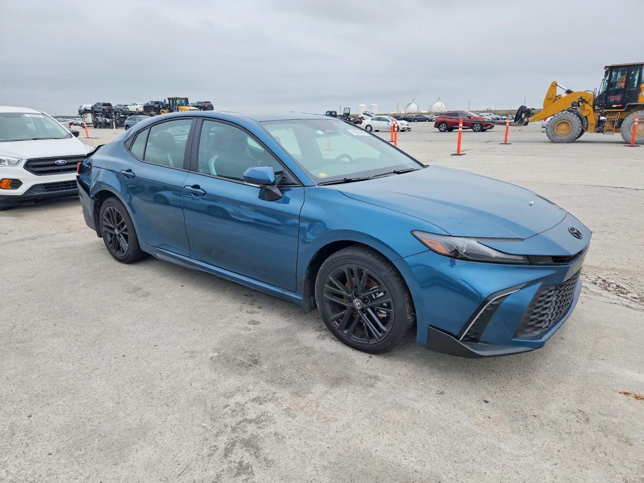 2026 Toyota Camry Se - Image 4