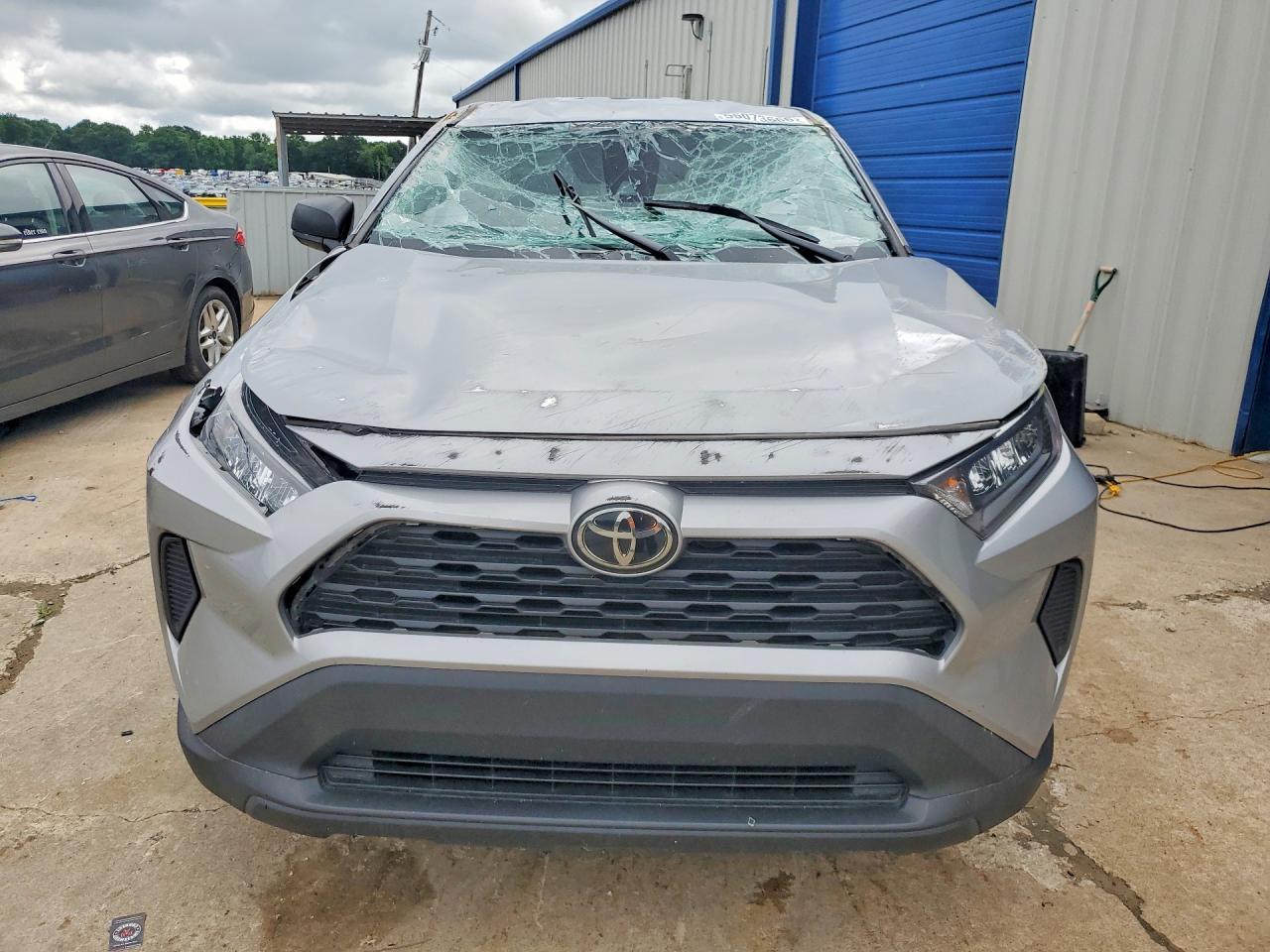 2022 Toyota Rav4 Le - Фото 5