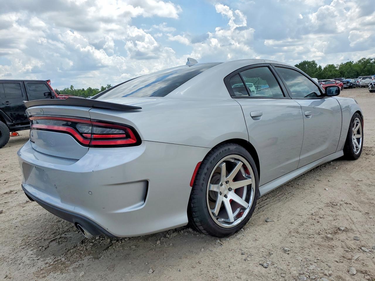 2020 Dodge Charger Scat Pack - Image 3