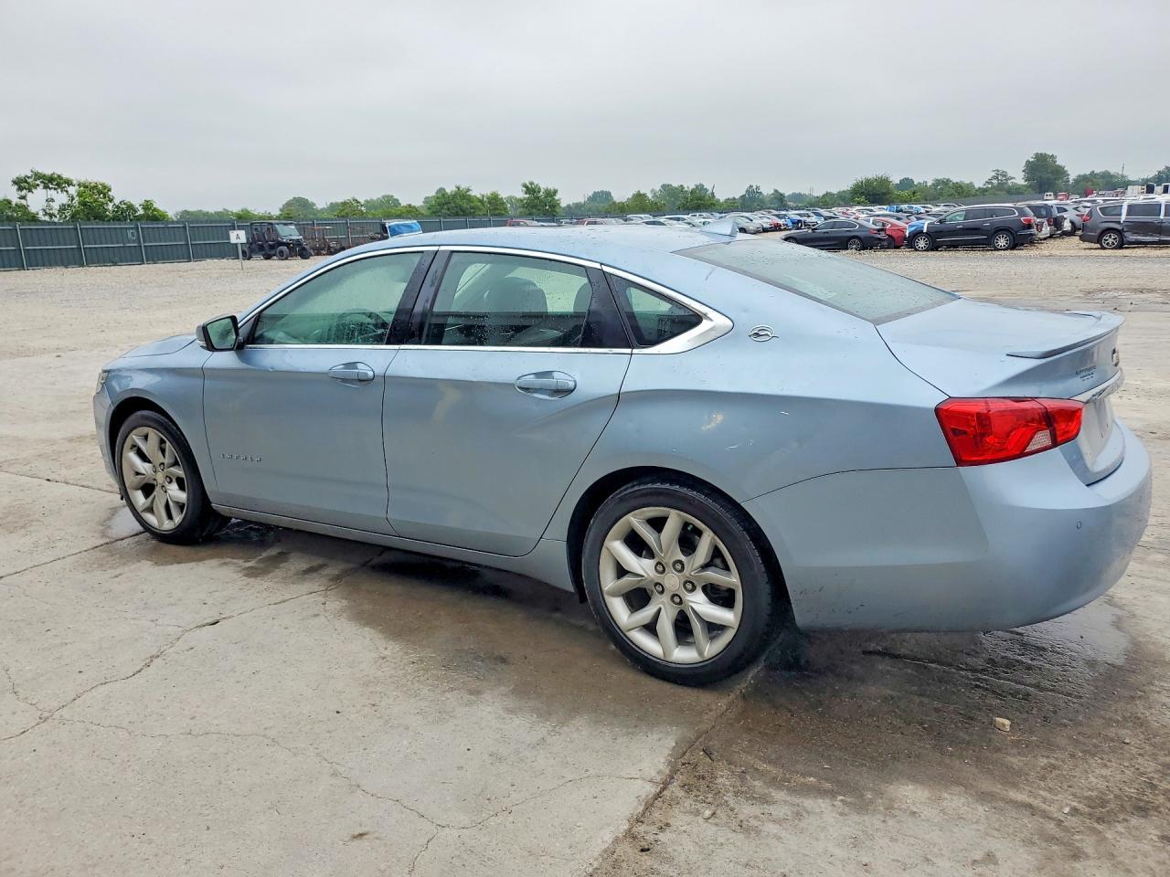 2014 Chevrolet Impala Lt - Image 2