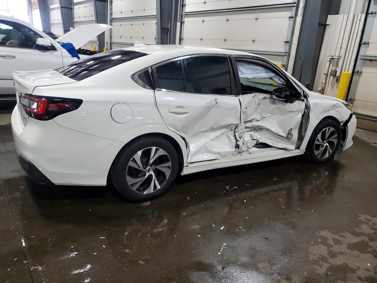 2021 Subaru Legacy Premium - Фото 3
