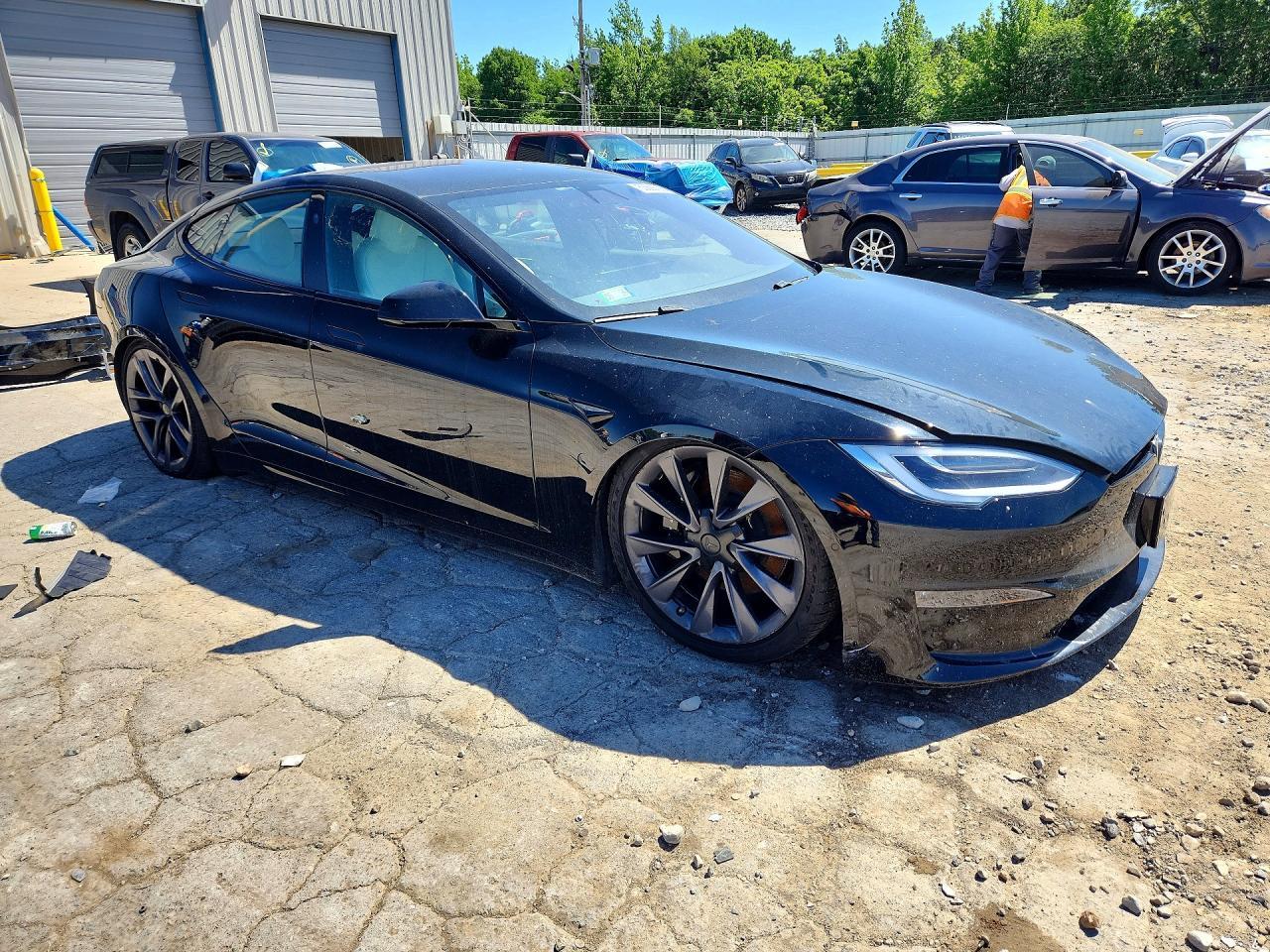 2022 Tesla Model S - Фото 4