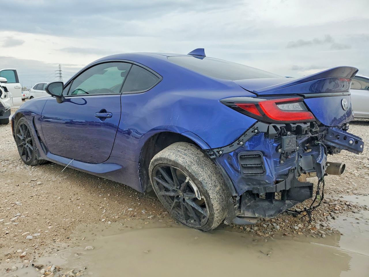 2025 Toyota Gr 86 Premium - Image 2