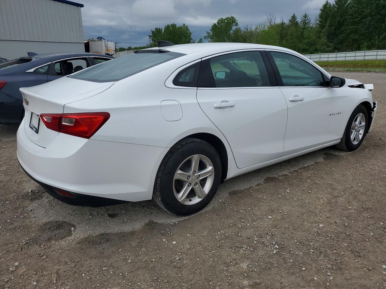 2022 Chevrolet Malibu Ls - Image 3