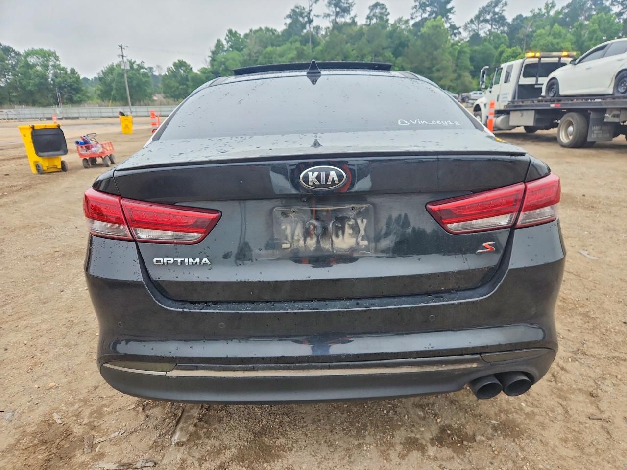 2018 Kia Optima S - Image 6