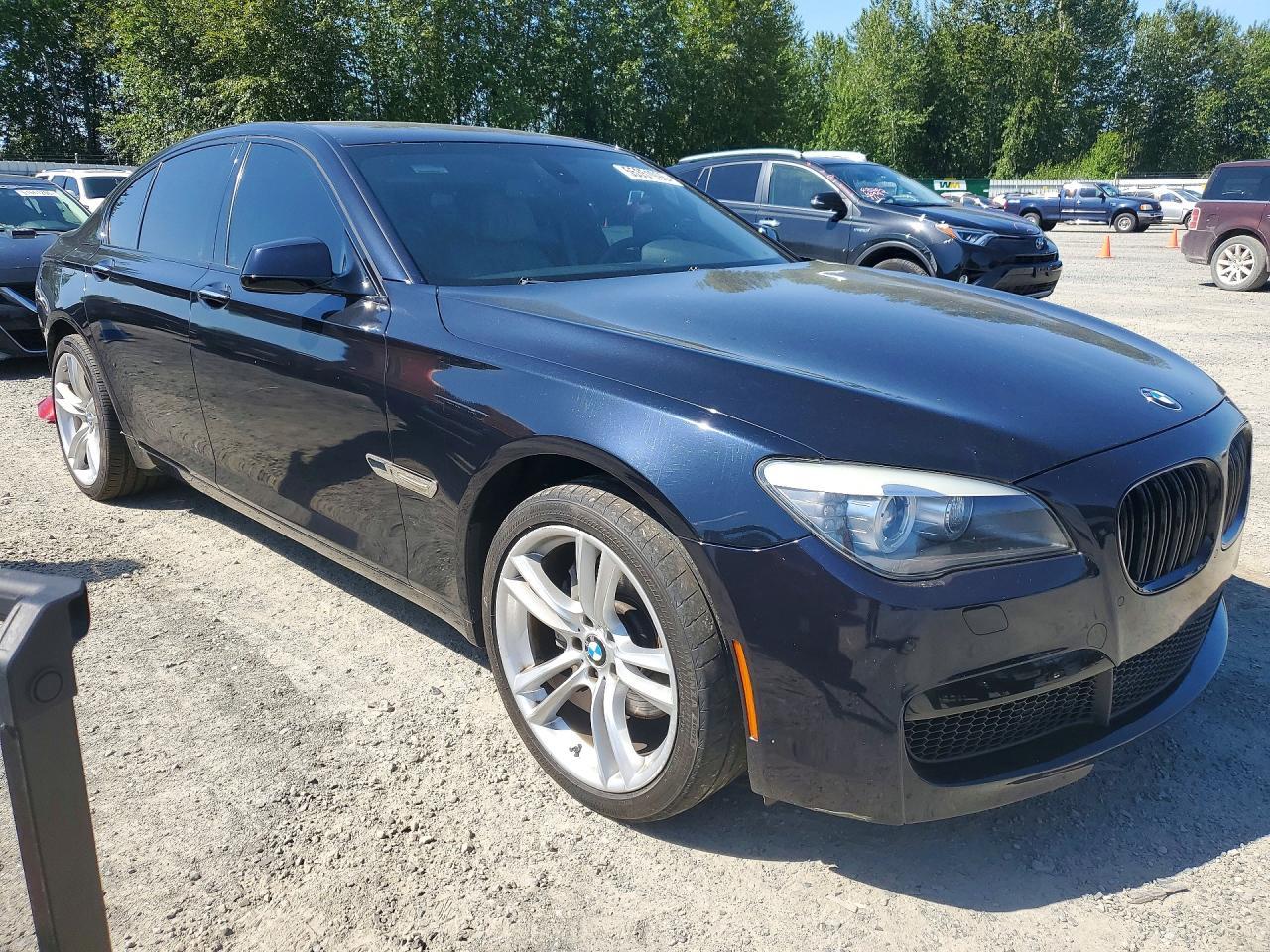 2011 BMW 740 I - Фото 4