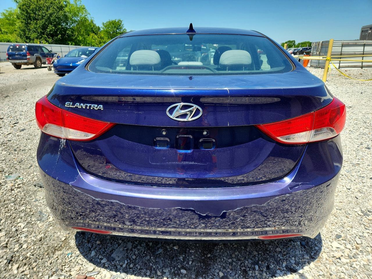 2013 Hyundai Elantra Gls - Фото 6