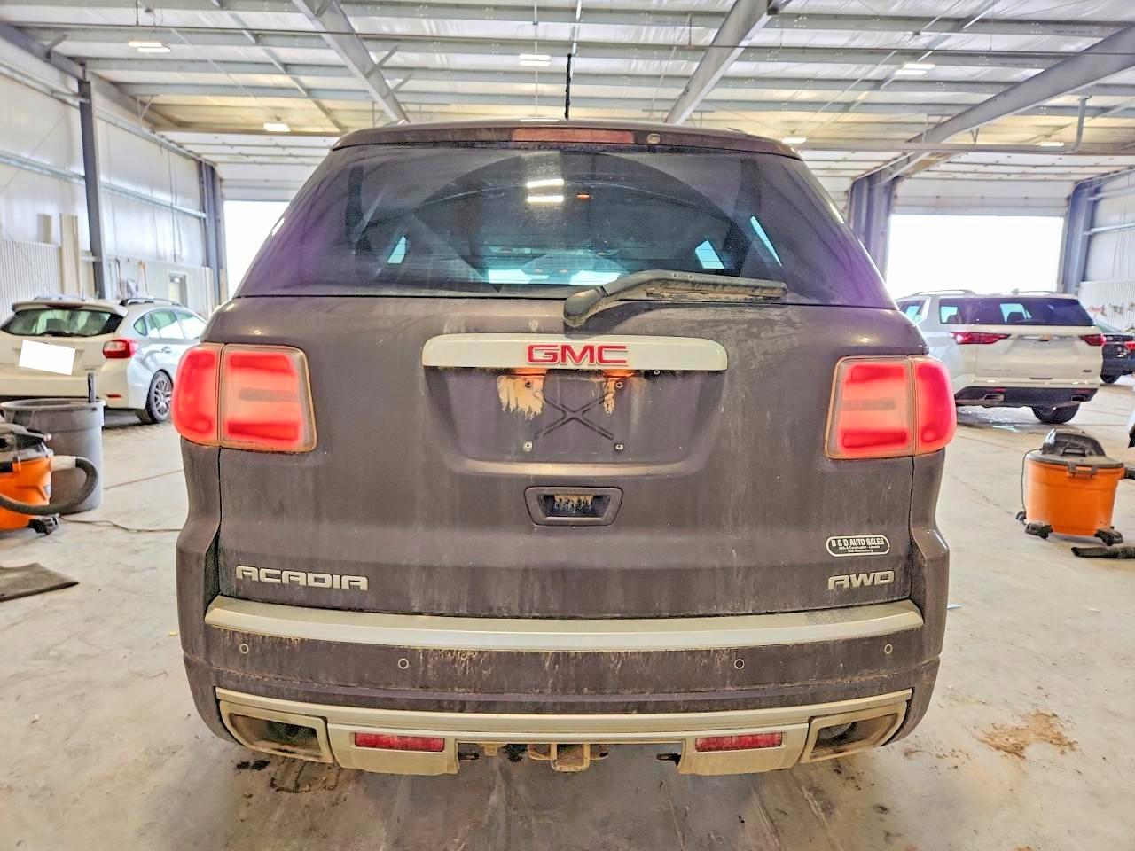 2015 GMC Acadia Denali - Фото 6