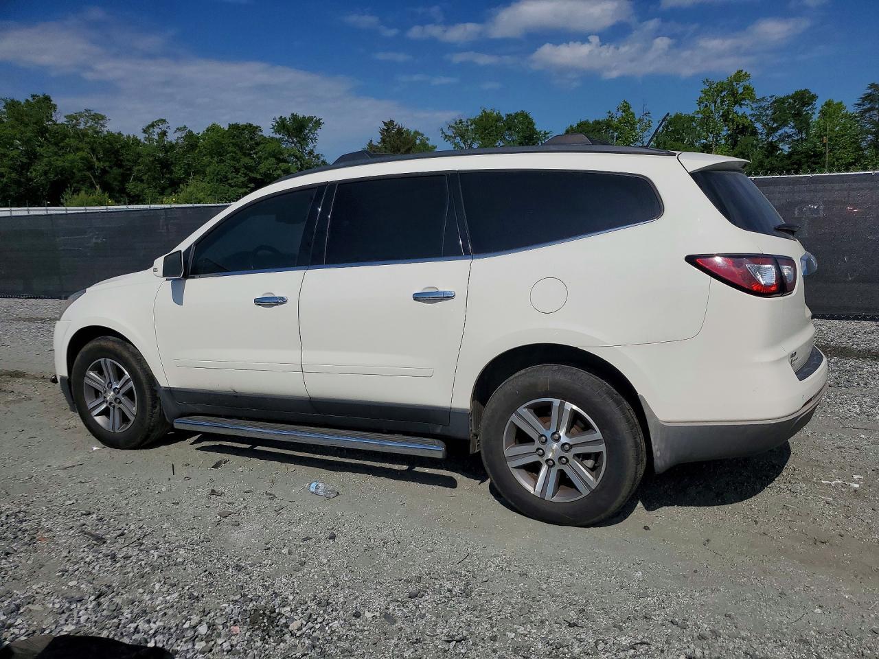 2015 Chevrolet Traverse Lt - Image 2