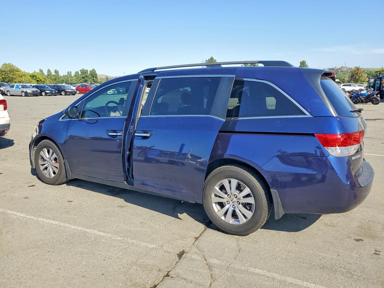 2014 Honda Odyssey Exl - Image 2