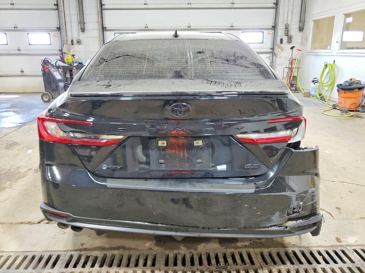 2026 Toyota Camry Se - Image 6