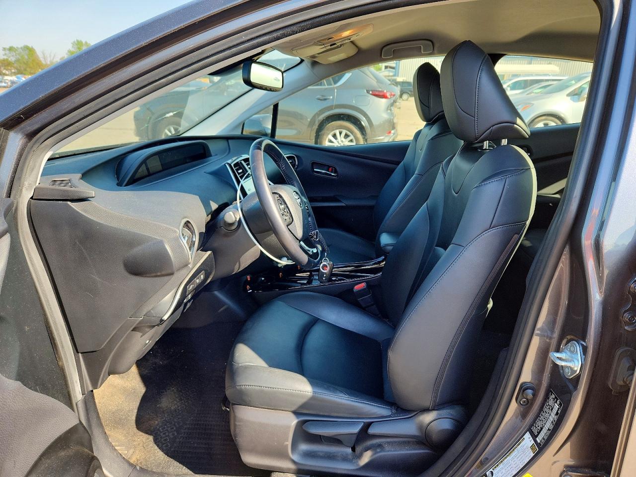 2022 Toyota Prius Xle Awd-E - Image 7