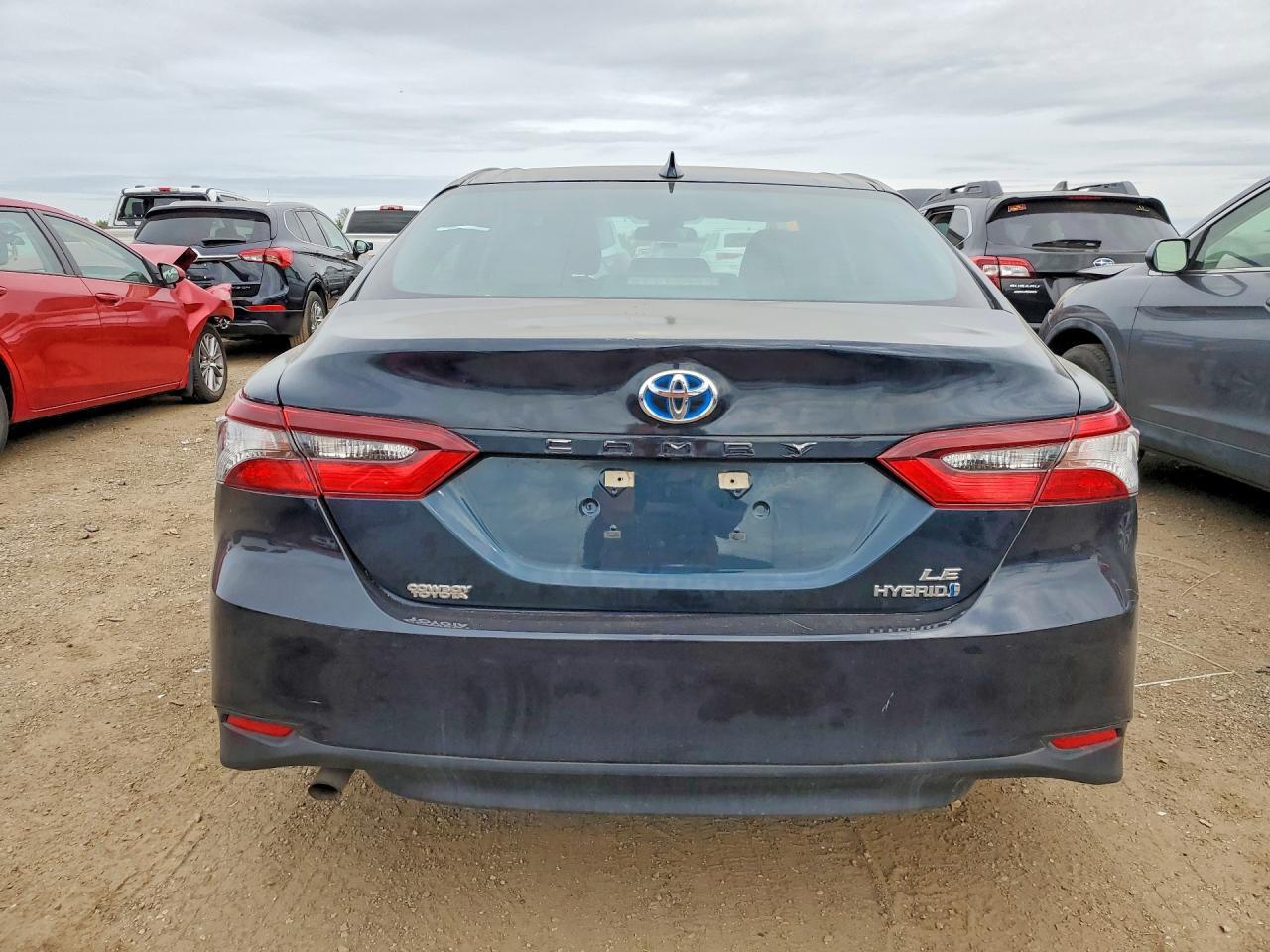 2021 Toyota Camry Hybrid Le - Фото 6