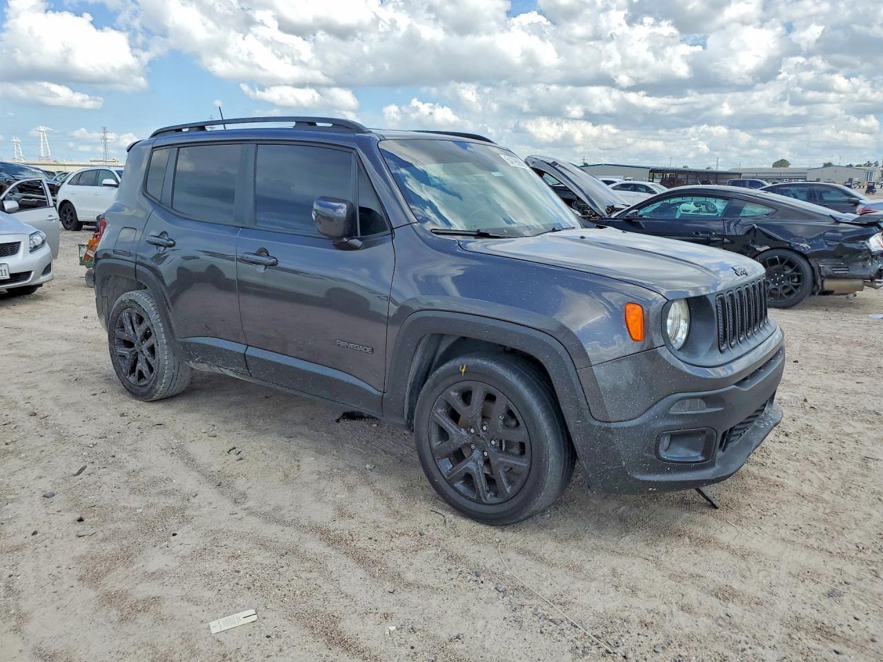 2018 Jeep Renegade Latitude - Фото 4