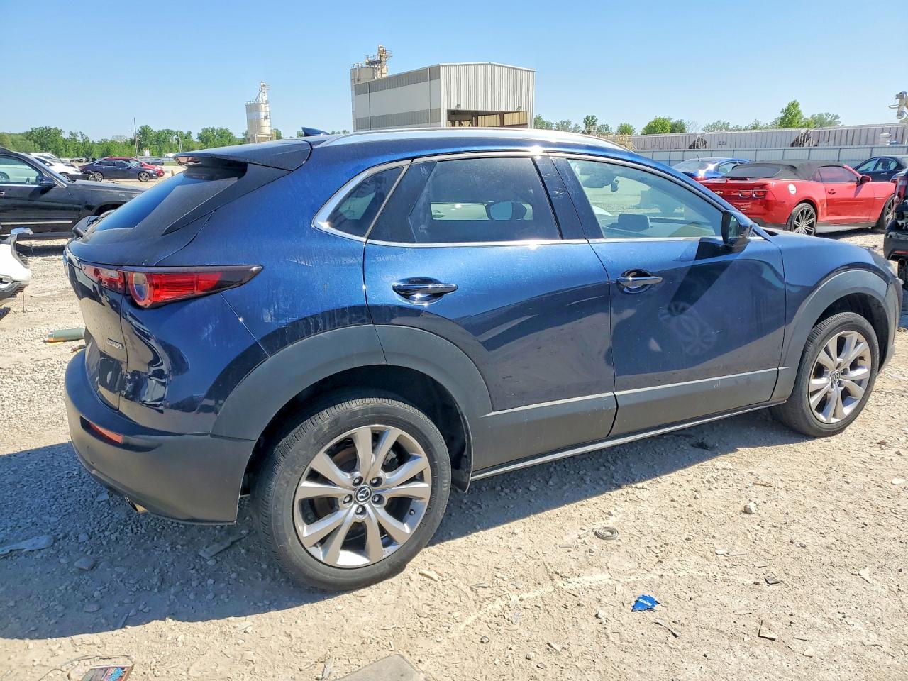 2022 Mazda Cx-30 Premium - Фото 3