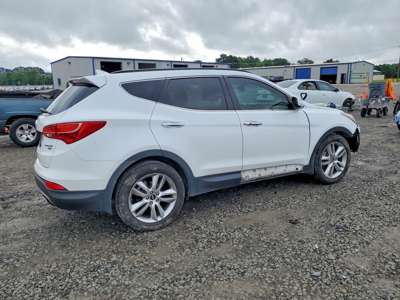 2016 Hyundai Santa Fe - Фото 3