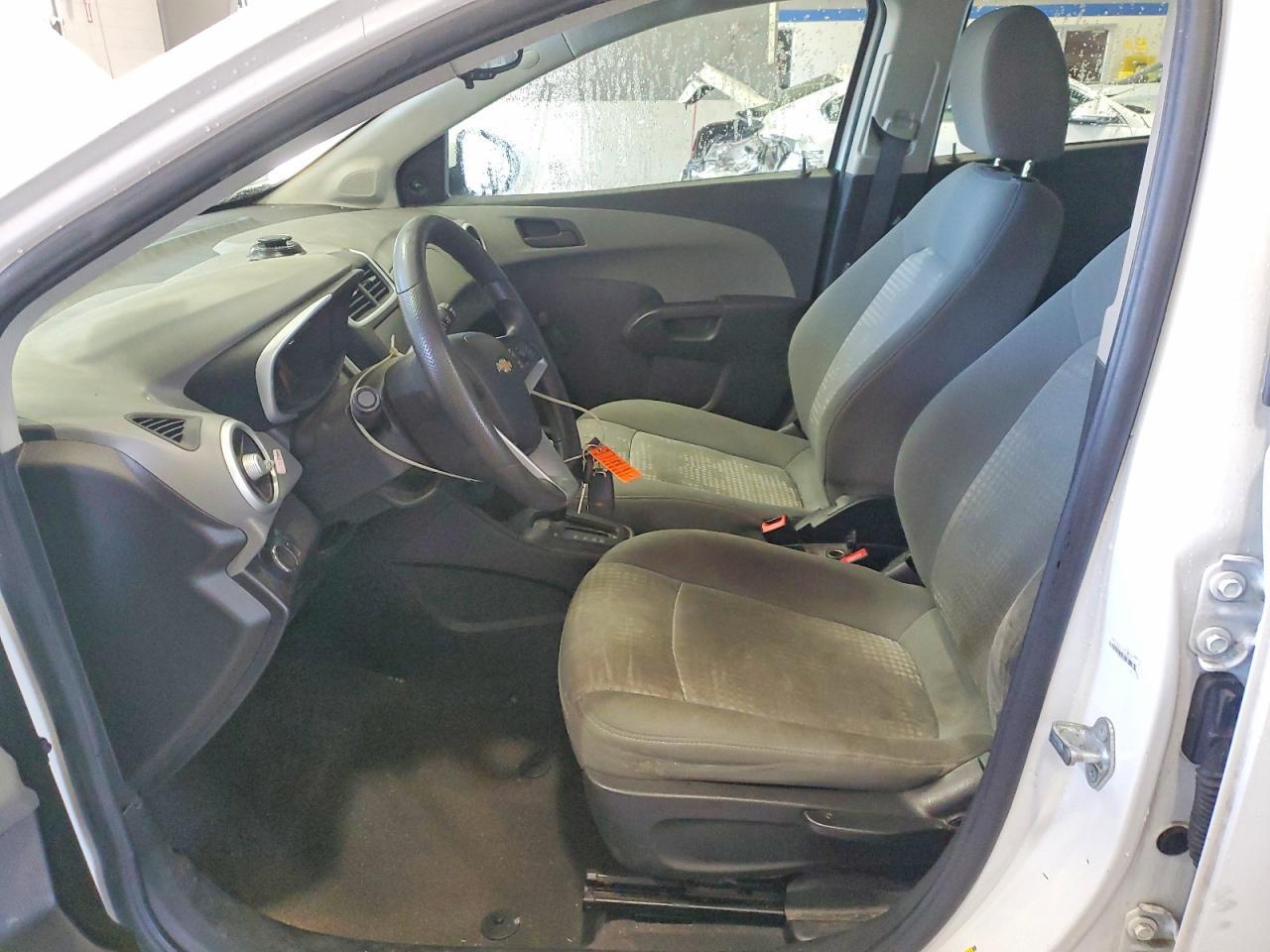 2017 Chevrolet Sonic - Фото 7