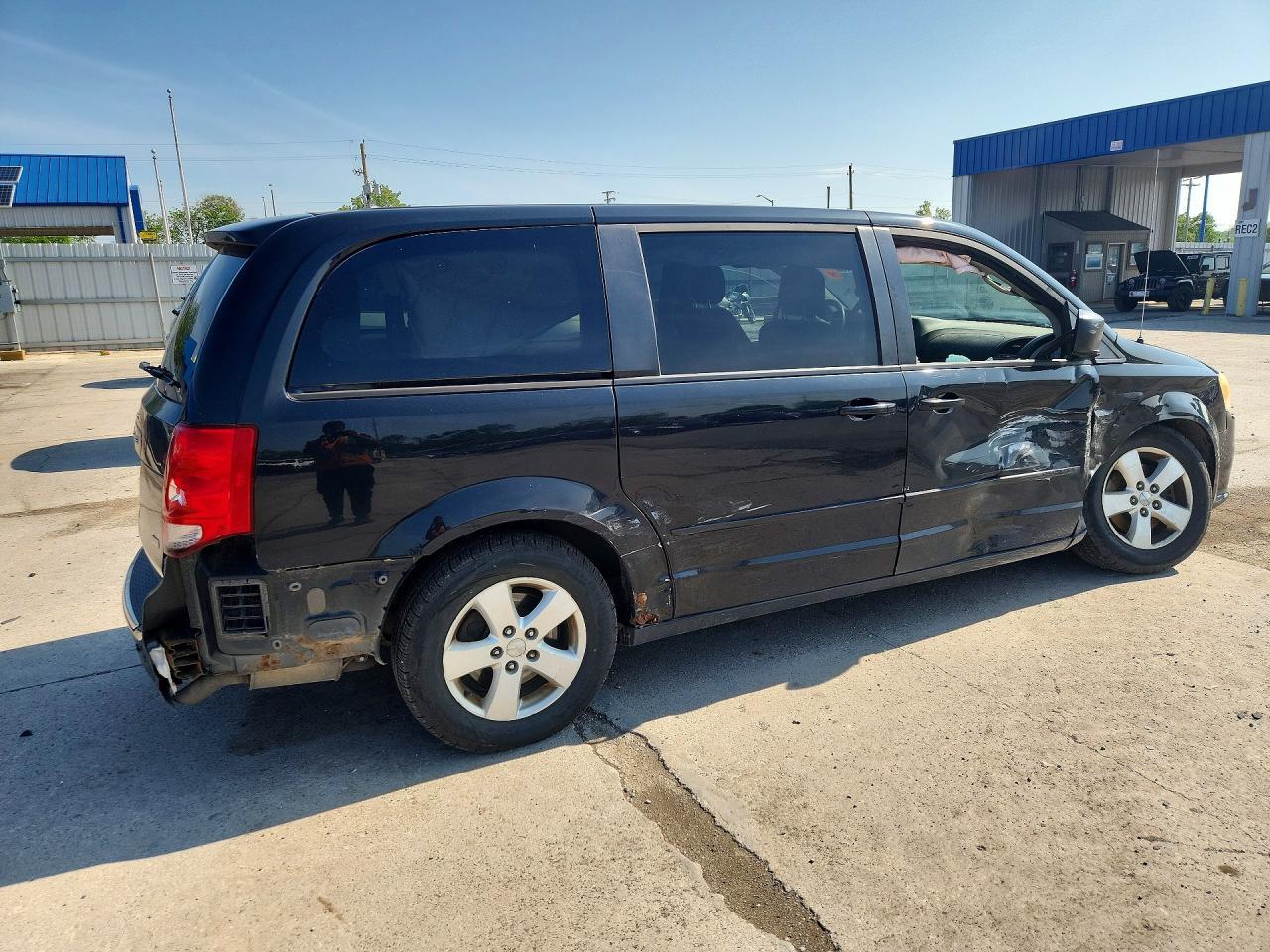 2014 Dodge Grand Caravan Se - Image 3