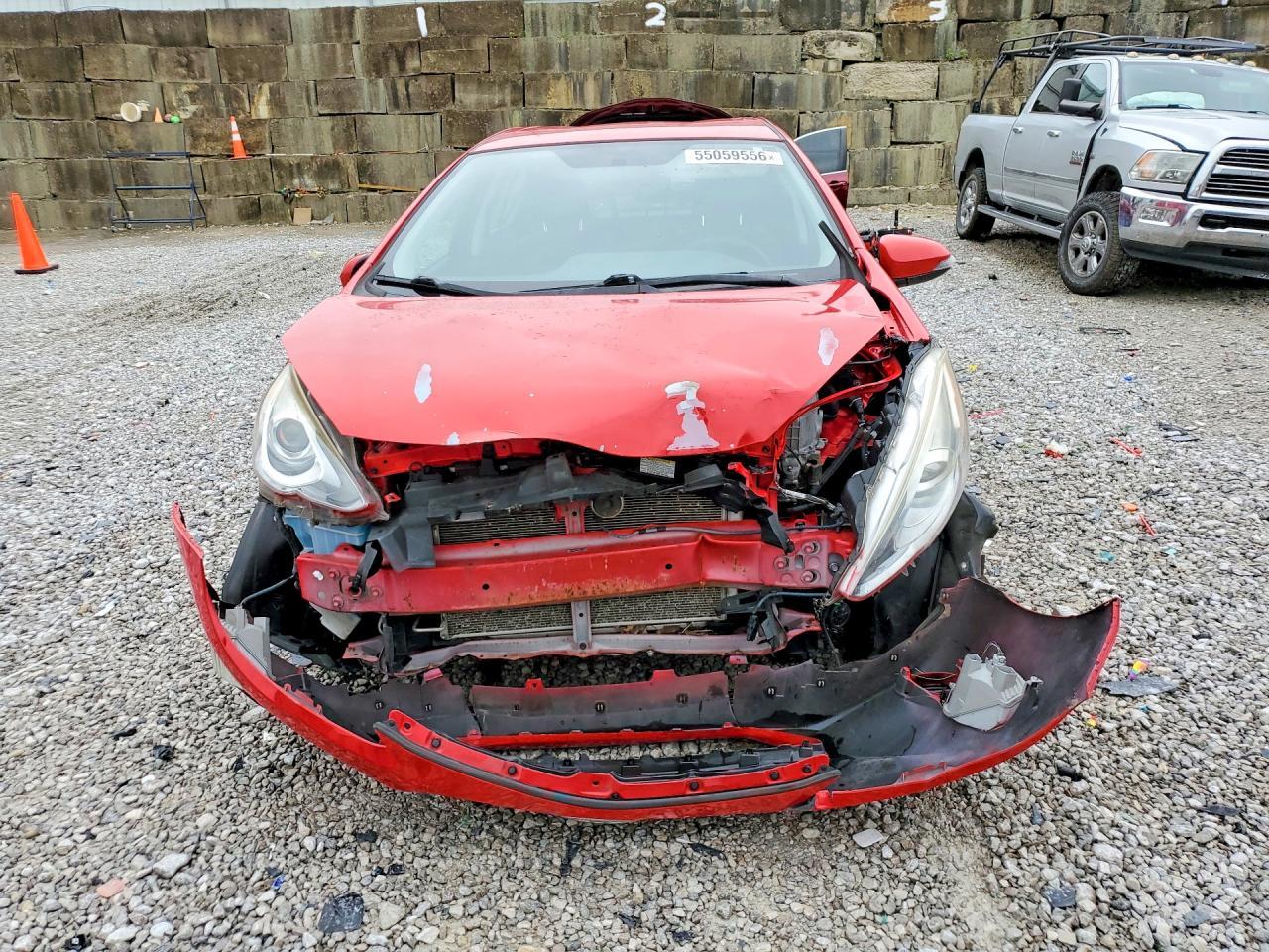 2016 Toyota Prius C Two - Image 5