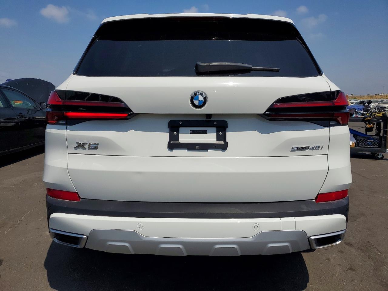 2025 BMW X5 Sdrive 40I - Image 6