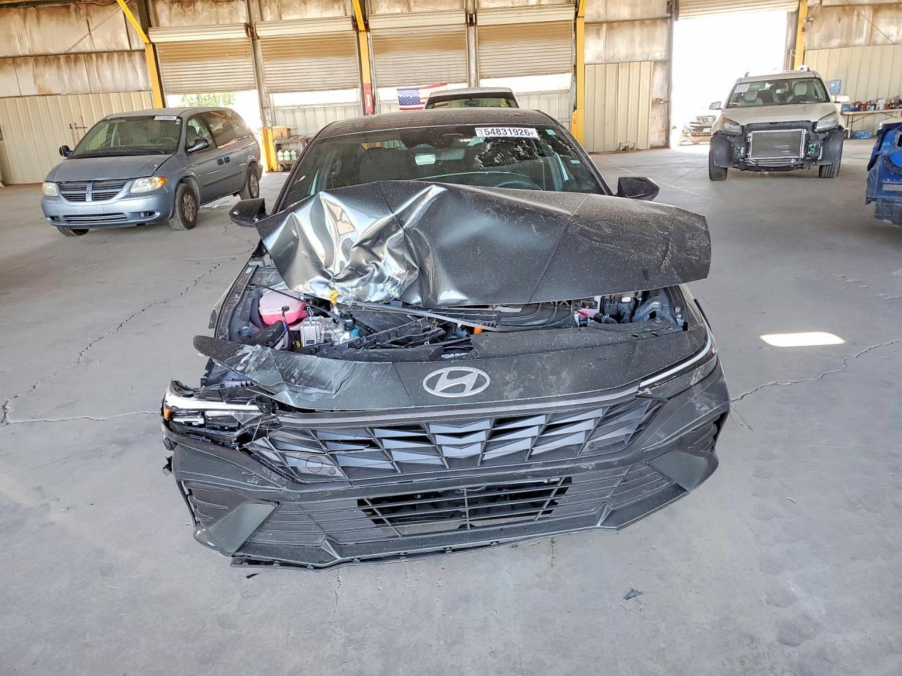 2025 Hyundai Elantra Hybrid Sel Sport - Фото 5