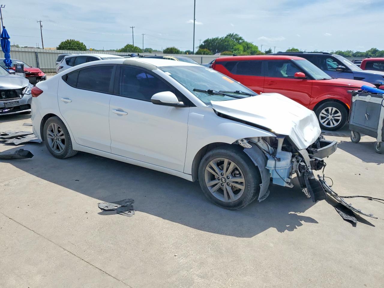 2018 Hyundai Elantra Sel - Фото 4