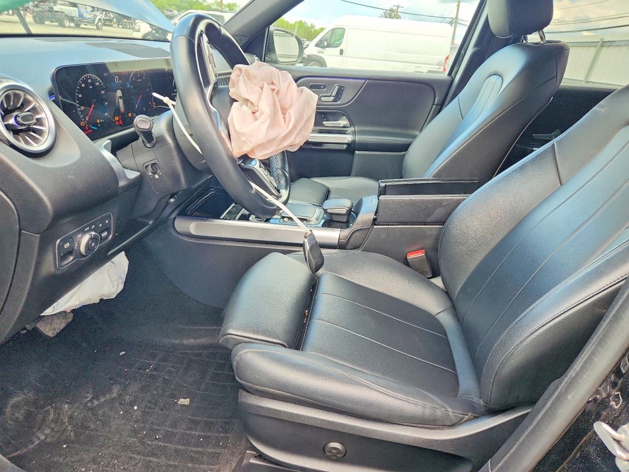 2022 Mercedes-Benz Glb 250 4Matic - Image 7