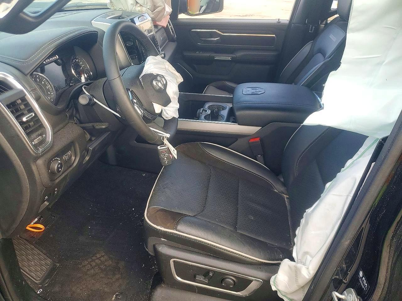 2025 Ram 1500 Laramie - Фото 7
