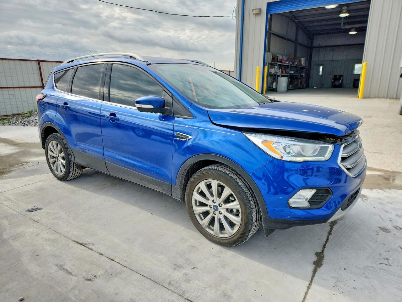2017 Ford Escape Titanium - Image 4