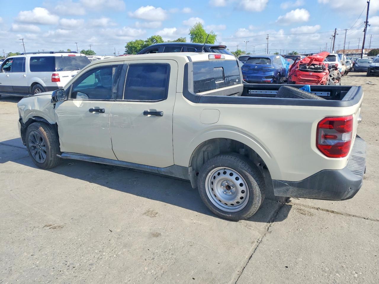 2024 Ford Maverick Lariat - Image 2