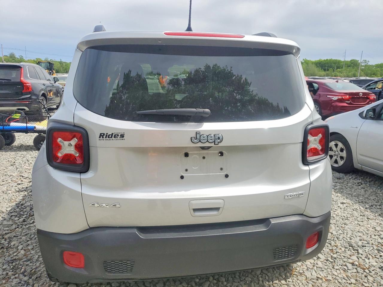 2020 Jeep Renegade Latitude - Фото 6