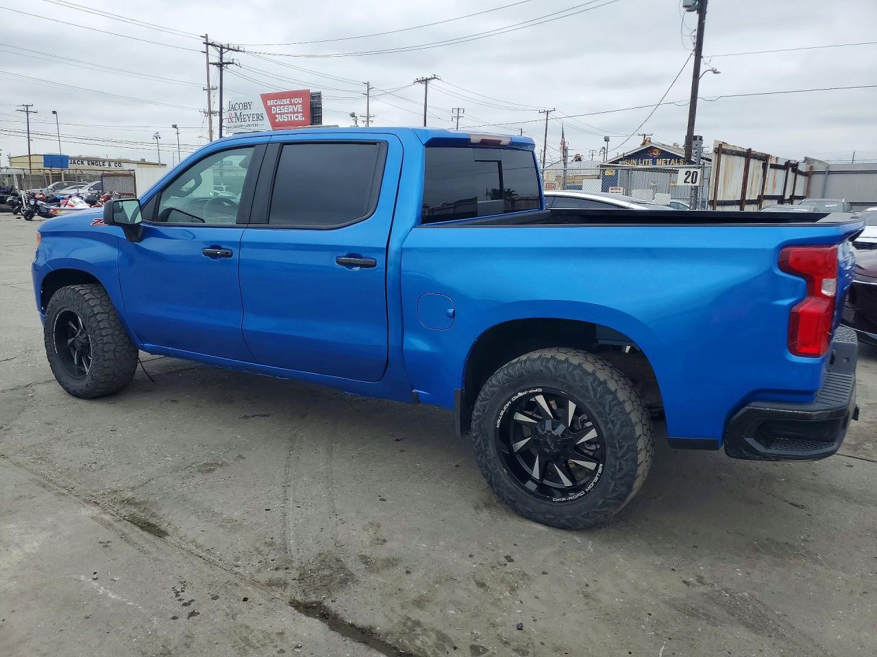 2025 Chevrolet Silverado K1500 Lt Trail Boss - Фото 2