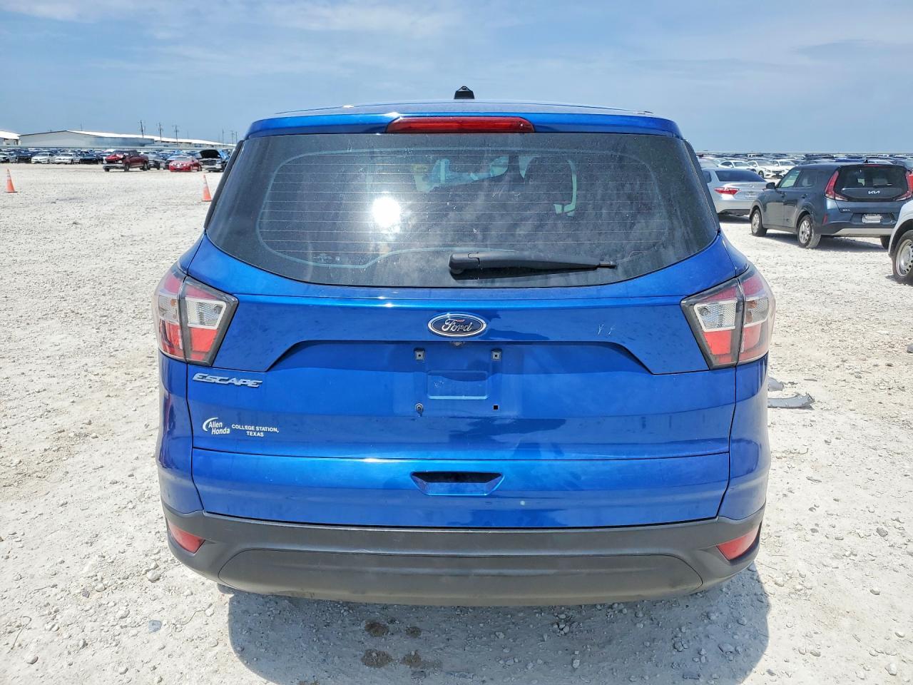 2017 Ford Escape S - Фото 6