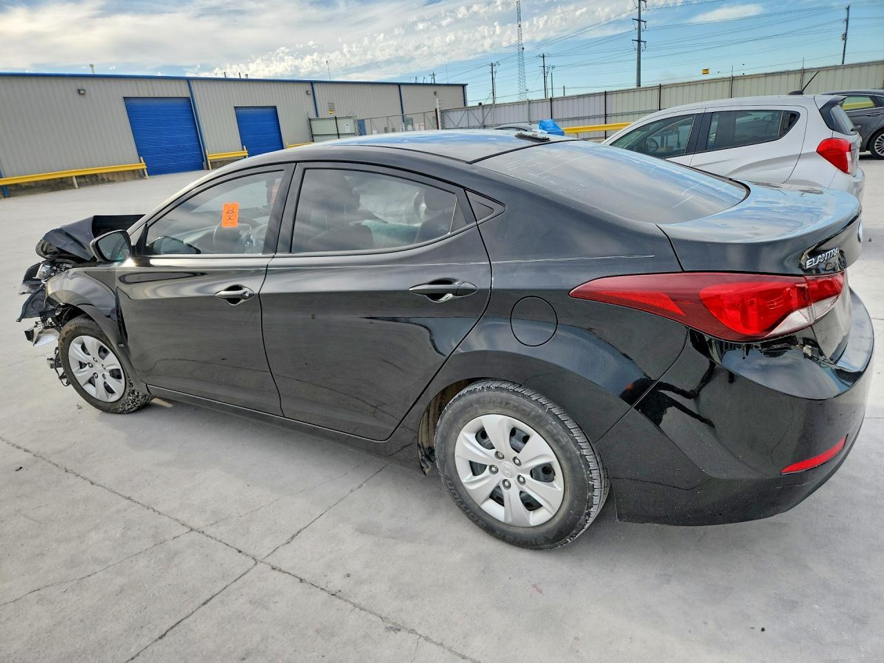 2016 Hyundai Elantra Se - Image 2