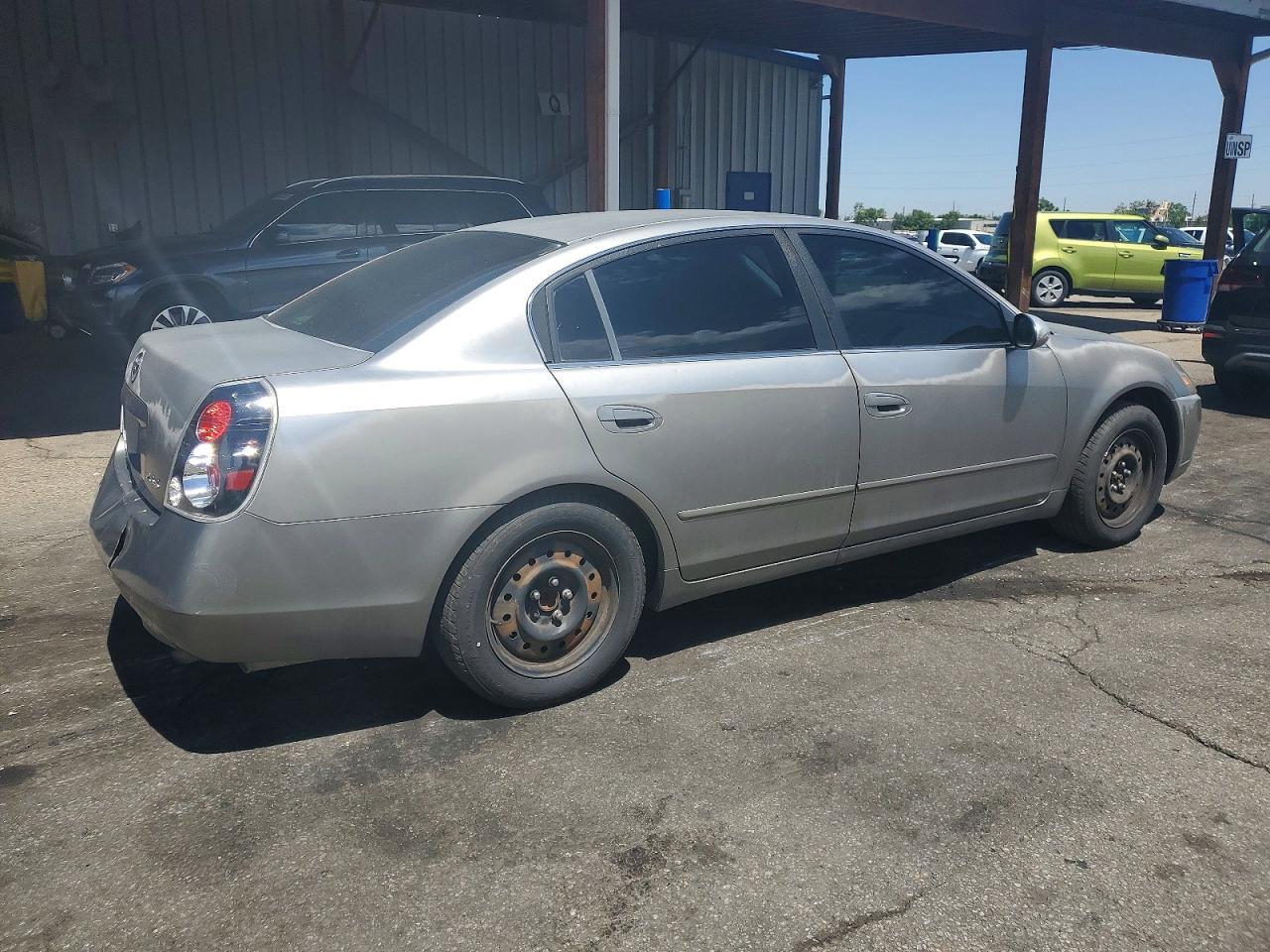 2005 Nissan Altima 2.5 - Фото 3