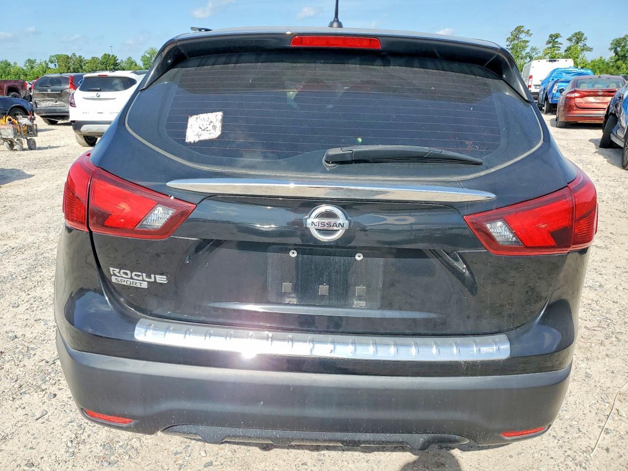 2017 Nissan Rogue Sport S - Фото 6