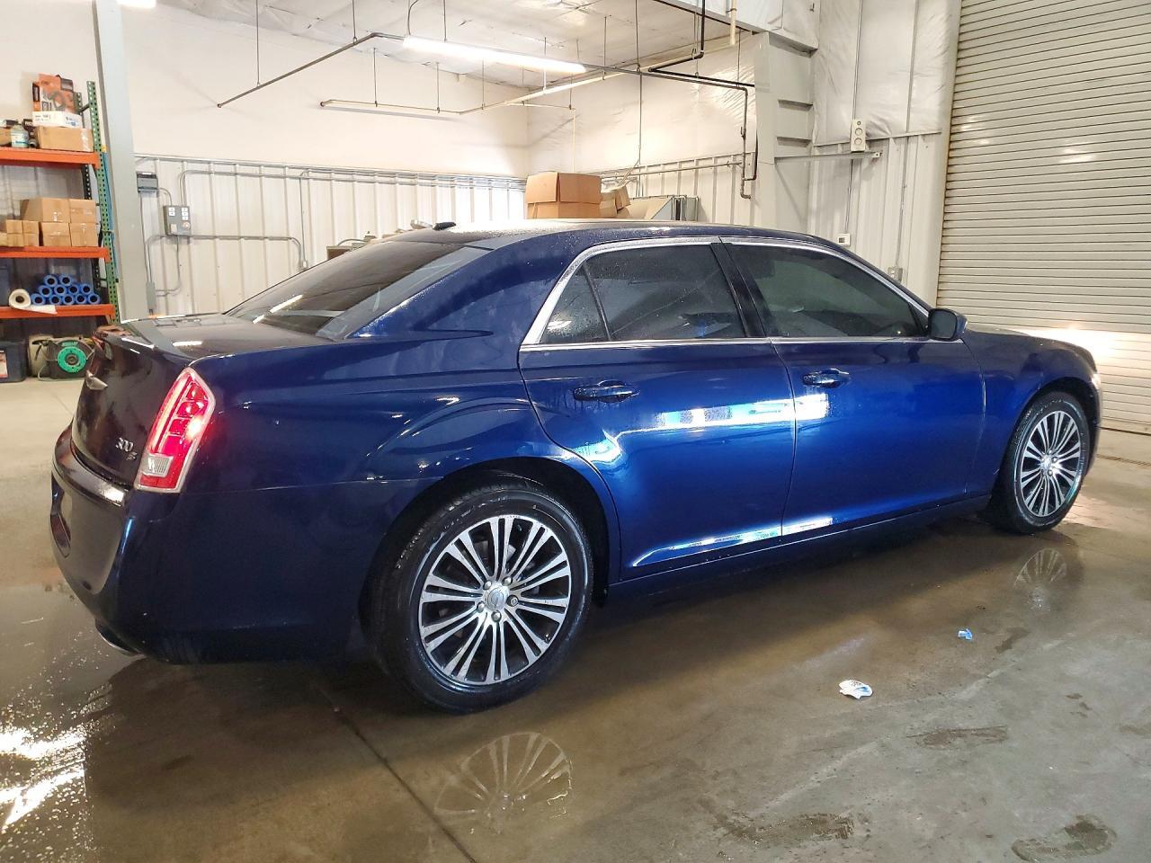 2013 Chrysler 300 S - Фото 3