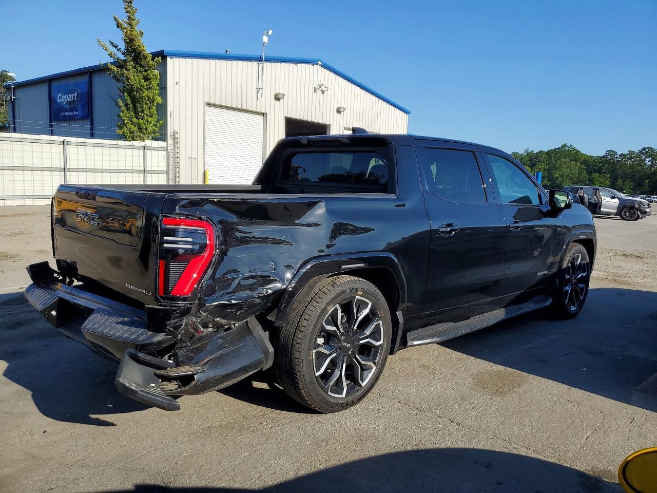2025 GMC Sierra Denali - Фото 3