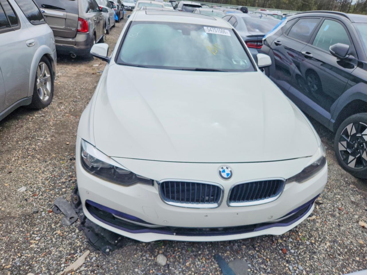 2017 BMW 330 Xi - Фото 5