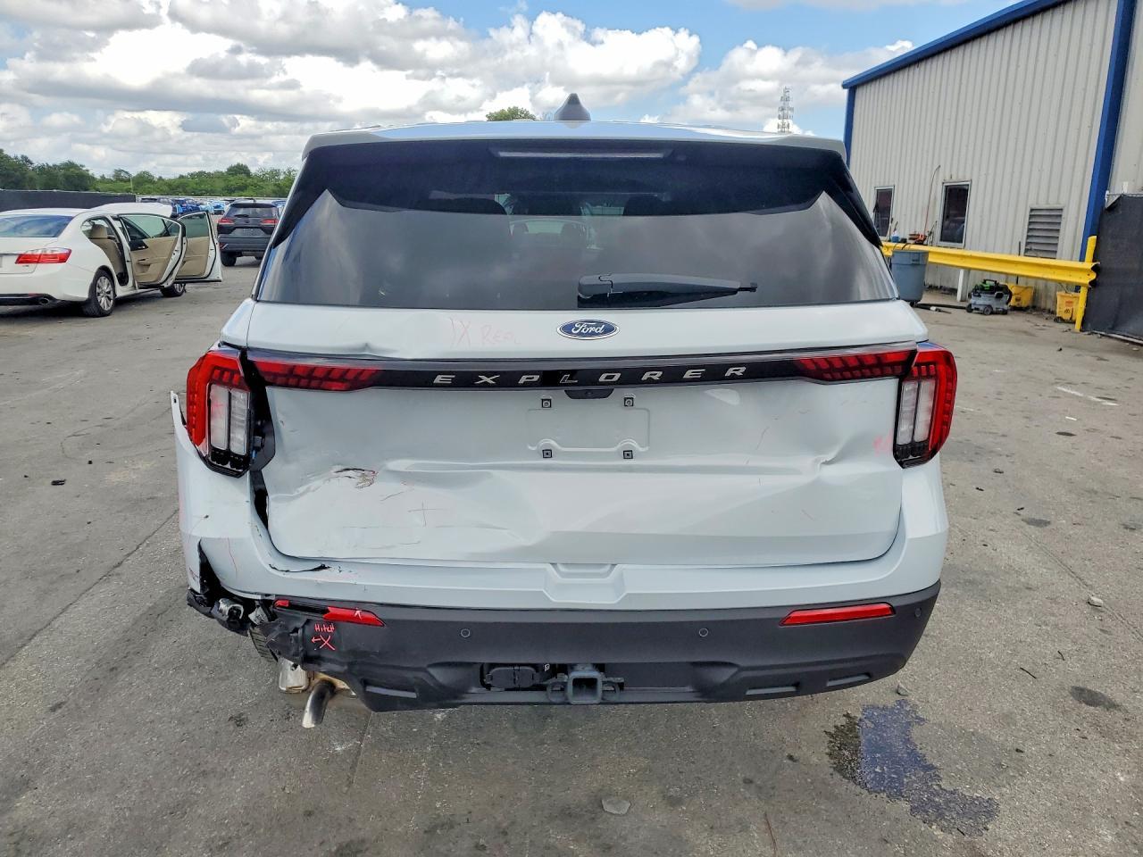 2026 Ford Explorer Active - Фото 6