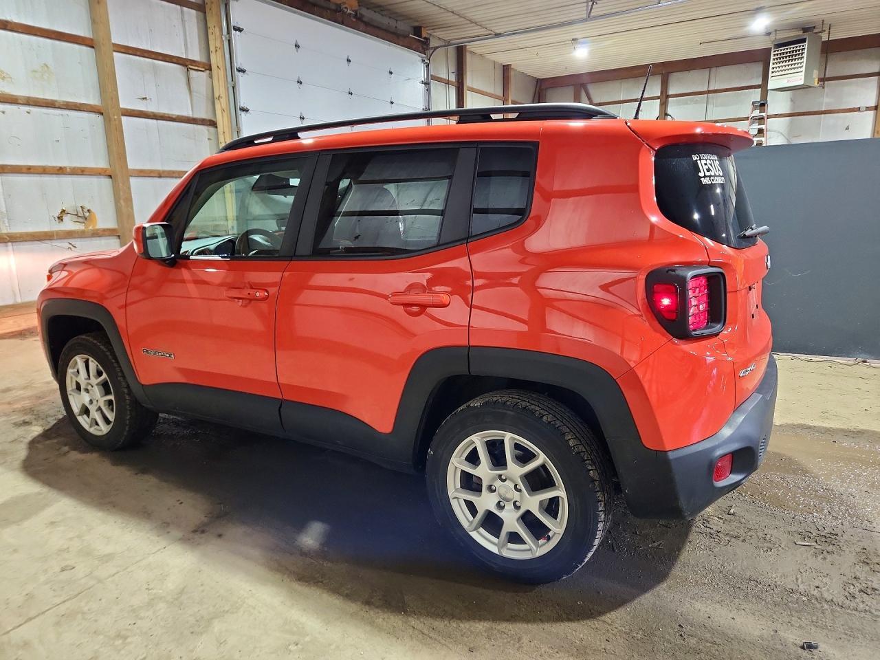 2020 Jeep Renegade Latitude - Image 2