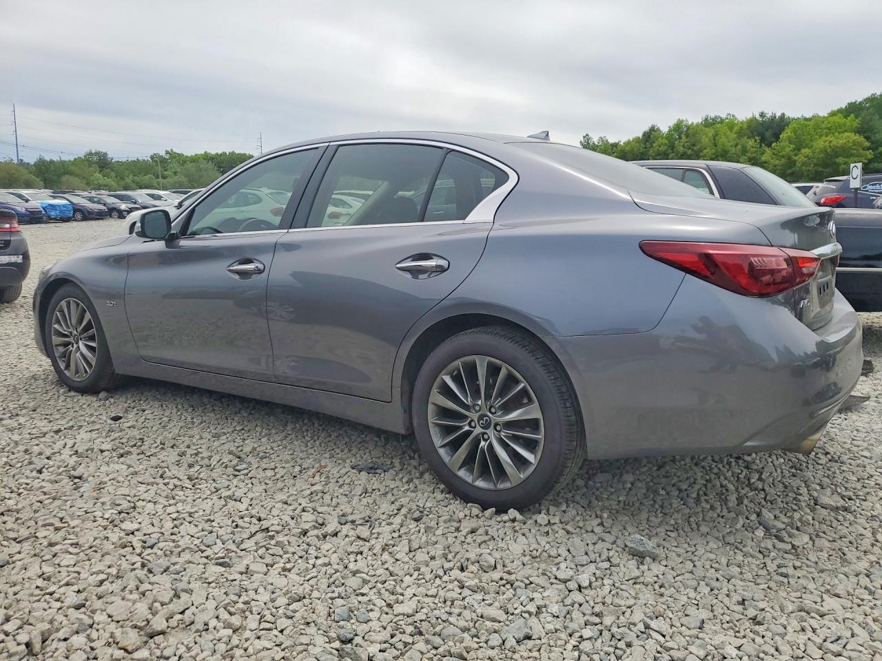 2018 Infiniti Q50 3.0T Luxe - Image 2