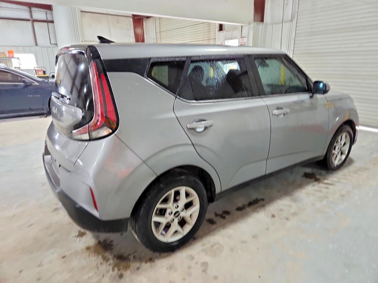 2023 Kia Soul Lx - Image 3
