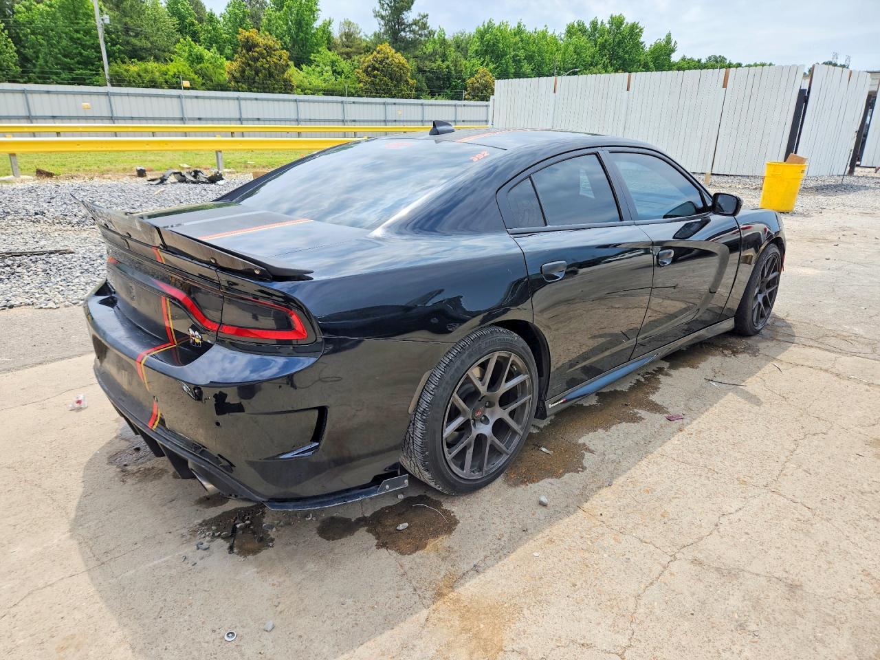 2019 Dodge Charger Scat Pack - Image 3